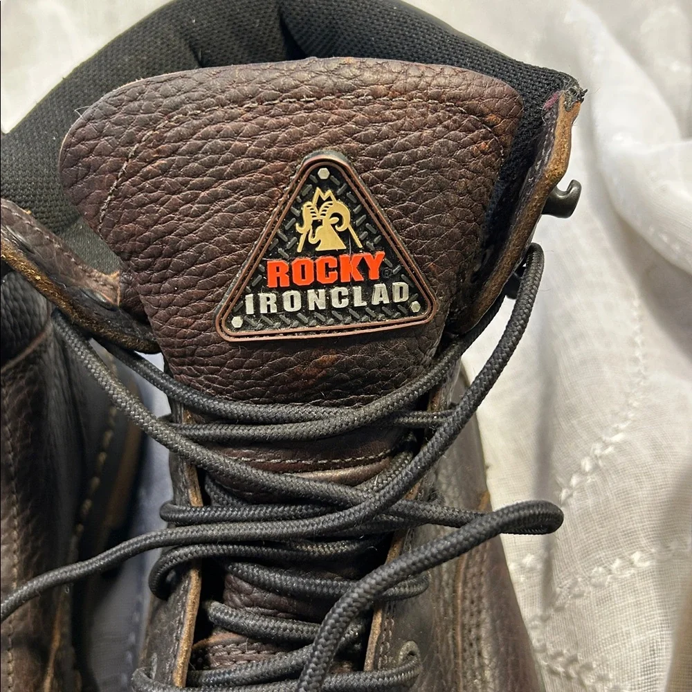 Rocky Ironclad leather waterproof lace up boots almost NEW
